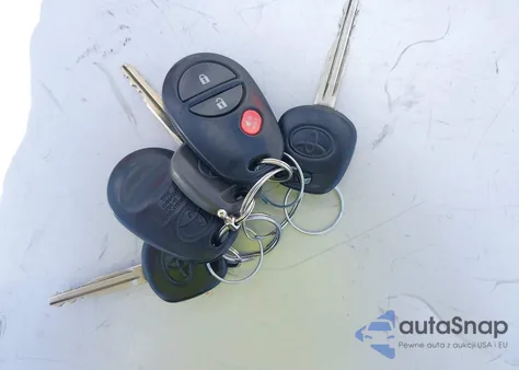 2015 Toyota Sequoia Sr5 5.7L V8 from USA, damaged, VIN 5TDBW5G16FS126243